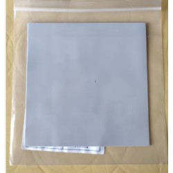 Thermikó epíthema kataskevasméno apó agógimi silikóni gia na diachéei ti thermótita apó ton elenktí KROXNE - 2  