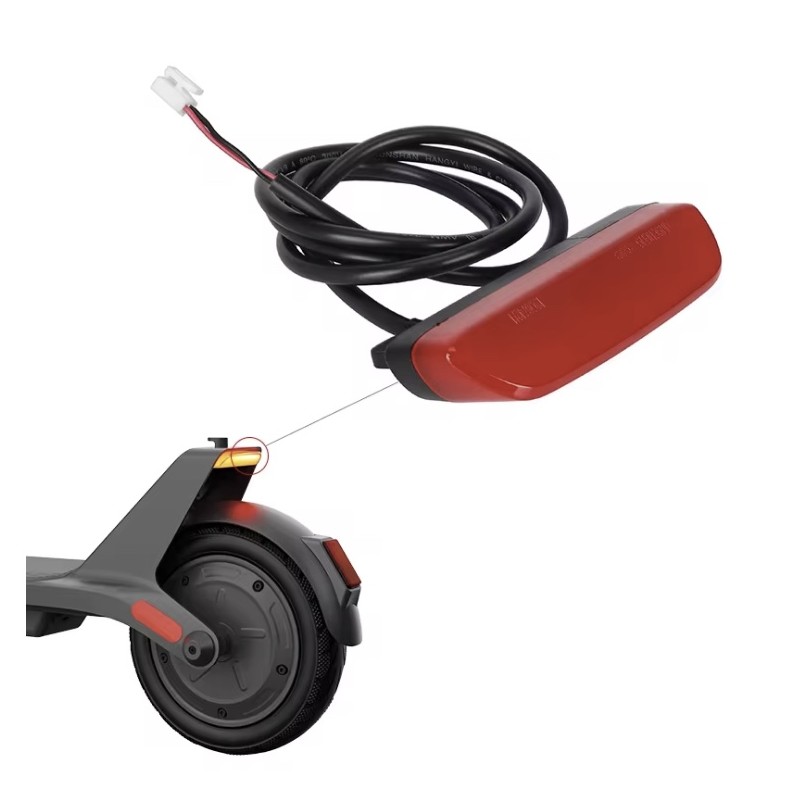 Luz trasera del guardabarros para patinete Xiaomi 4 Lite 2nd Gen  - 1 Compatibilidad exacta: diseñada para el guardabarros del p