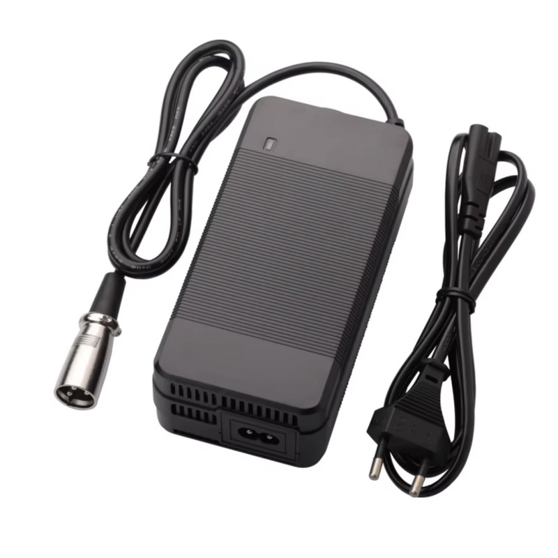 Cargador 54.6v 4A para bicicleta eléctrica o patinete eléctrico - potencia 219W - XLR, GX16, DC 5.5X2.1mm  - 3 Cargador 54.6v 4A