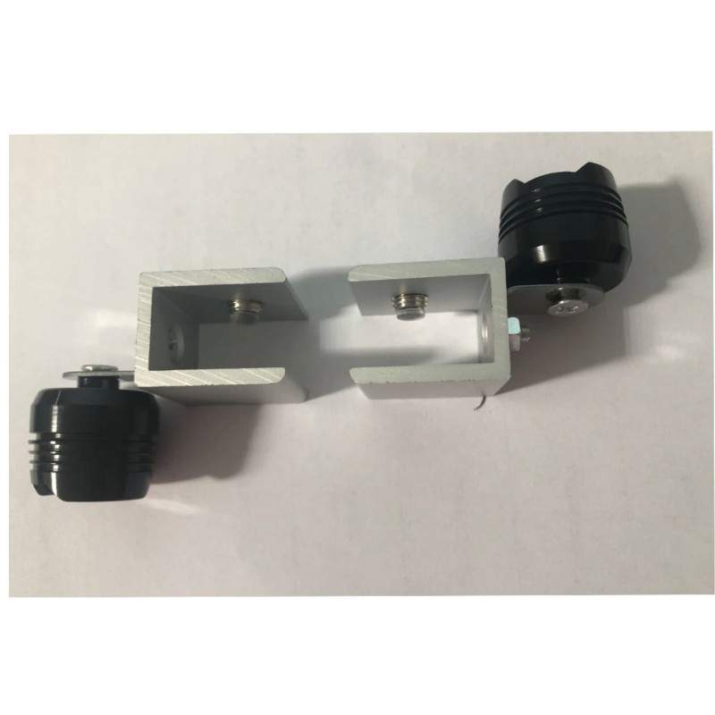 Hátsó figyelmeztető oldalsó lámpa készlet.  - 11 Hátsó figyelmeztető oldalsó lámpa készlet.
Szereljen be egy extra hátsó figyelm