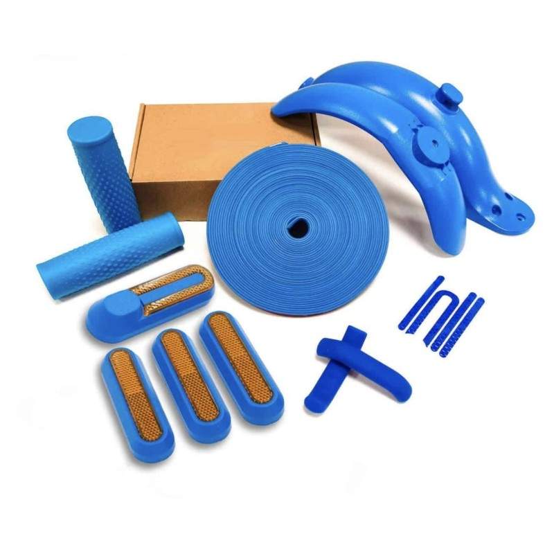 Komplekt obtichnykiv iz indyvidualʹnym kolʹorom -kryla plyus dodatkovi elementy - standartnyy i velykyy dyzayn zadnikh likhtariv