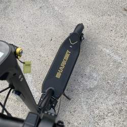 Sharkset RS1 - twee motoren van 1400 W - 20 Ah batterij - bereik van 50 tot 70 km Sharkset - 11 Sharkset RS1 - twee motoren van 