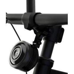 Universalus elektrinis ragas elektriniam paspirtukui ar dviračiui. 1300mah baterija. Apima nuotolinio valdymo pultelį  - 2 Unive