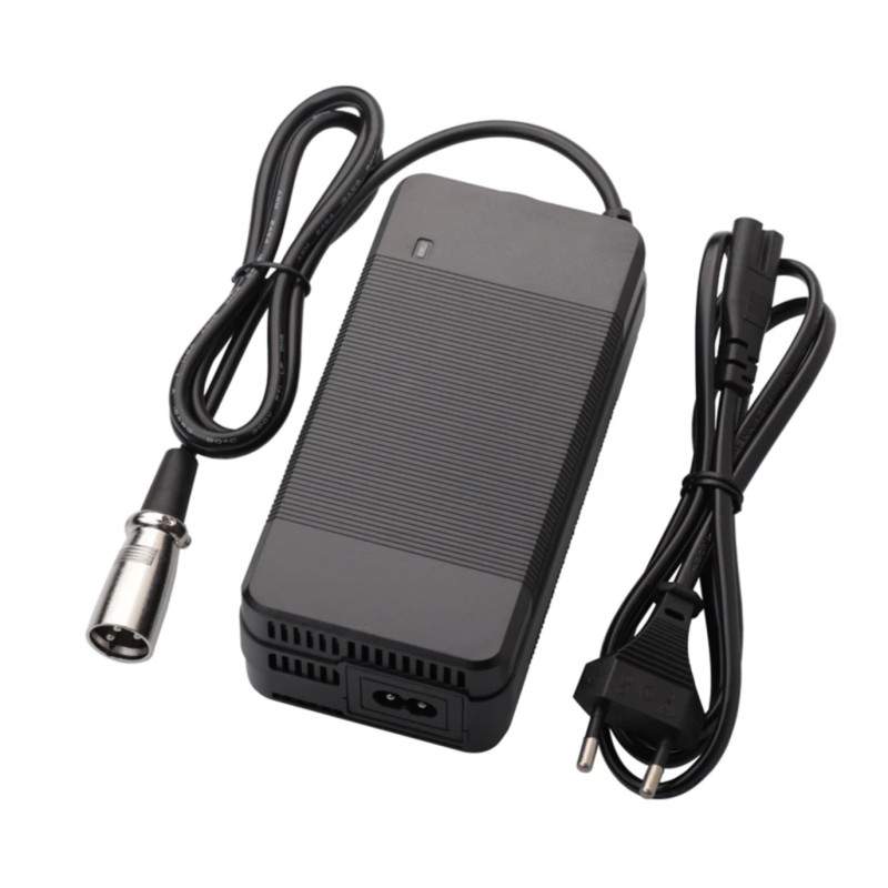 Carregador 54,6v 4A para bicicleta elétrica ou scooter elétrica - potência 219W  - 1 Carregador 54,6v 4A para bicicleta elétrica