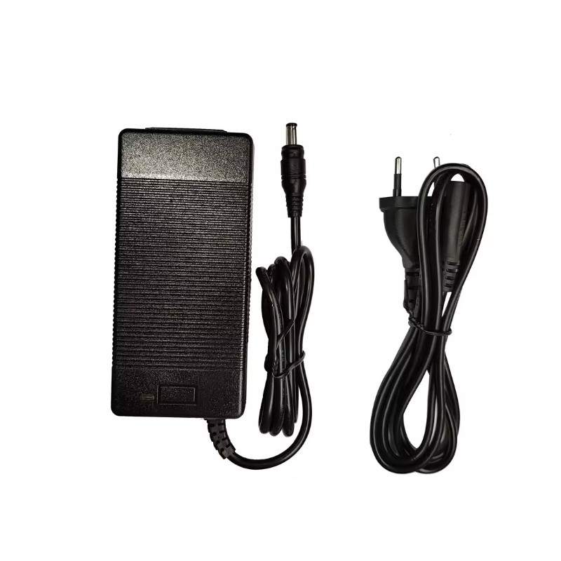 Lader voor interne accu e-step Navee N40 N30 N20 - vervangend onderdeel Navee - 1 Compatibiliteit: interne acculader geschikt vo